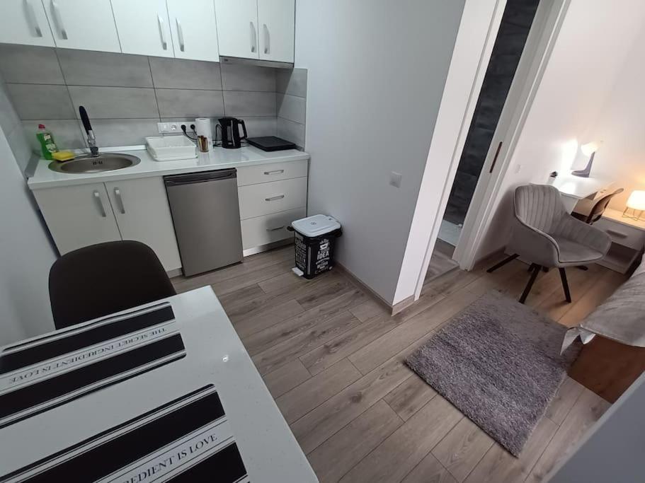 Old Town Studio 2 Apartment Nr 4 Бая-Маре Екстер'єр фото