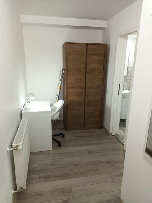 Old Town Studio 2 Apartment Nr 4 Бая-Маре Екстер'єр фото